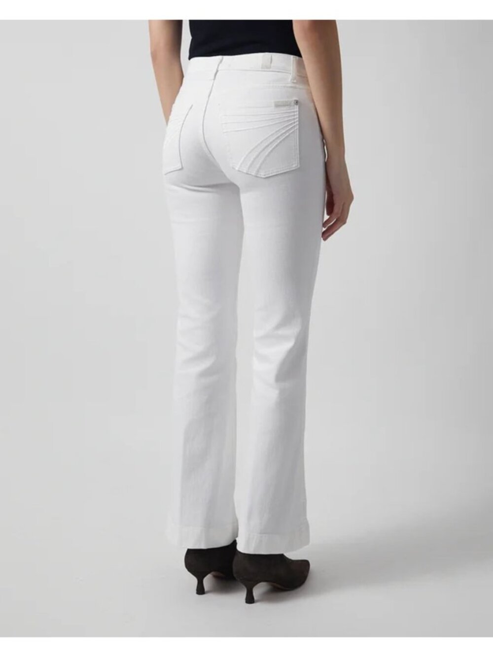 7 For All Mankind Dojo Jeans White Size 31 NWT